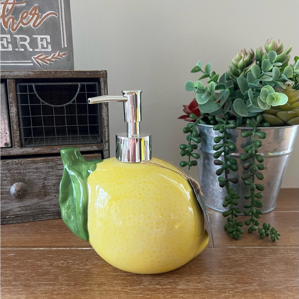 New Farmhouse Ceramic Lemon Soap Dispenser